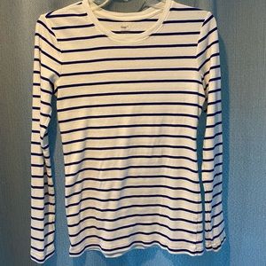Gap white and blue striped long sleeve